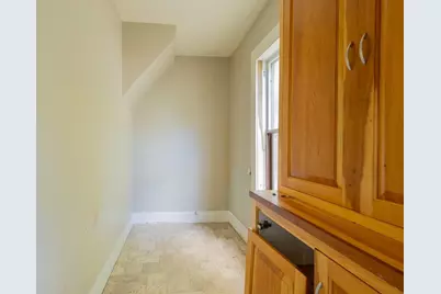 83 W Myrtle St, Orange, MA 01364 - Photo 10