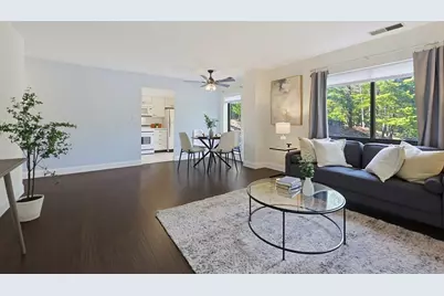 4 Summit Dr #001, Reading, MA 01867 - Photo 16