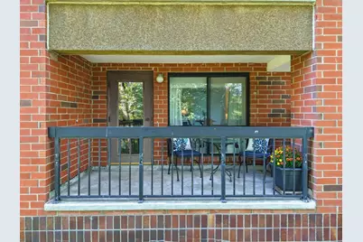 4 Summit Dr #001, Reading, MA 01867 - Photo 4