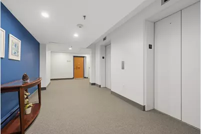 4 Summit Dr #001, Reading, MA 01867 - Photo 8