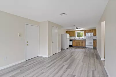 5455 N Main St #4D, Fall River, MA 02720 - Photo 4