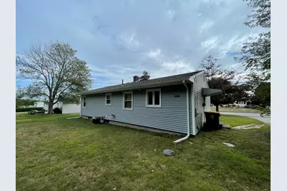 114 Folsom Ave, Somerset, MA 02726 - Photo 4