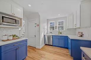 266 Governors Ave, Medford, MA 02155 - Photo 6