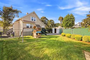 266 Governors Ave, Medford, MA 02155 - Photo 36