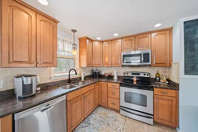 15 Rockland St, Hanover, MA 02339 - Photo 8