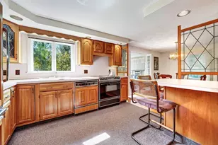219 Laurel St, Melrose, MA 02176 - Photo 16