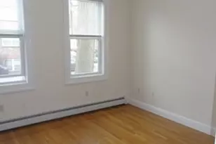 32 Rockland Ave, Malden, MA 02148 - Photo 12