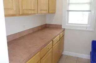 32 Rockland Ave, Malden, MA 02148 - Photo 4