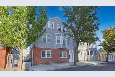 39 Salem Street, Salem, MA 01970 - Photo 6
