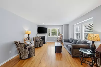 23 Governors Way #D, Milford, MA 01757 - Photo 4