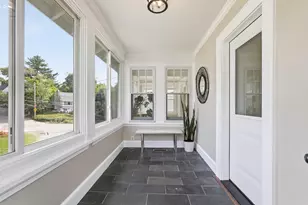 10 Governor Rd, Arlington, MA 02474 - Photo 2