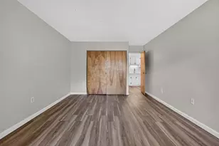 390 Broadway, Somerville, MA 02145 - Photo 10