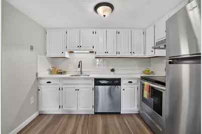 390 Broadway #35, Somerville, MA 02145 - Photo 6