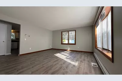 96-98 Silver #96, West Springfield, MA 01089 - Photo 6