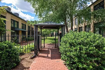 155 Brookline St #8, Cambridge, MA 02139 - Photo 36