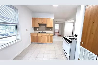 25 W 5Ht St #2, Boston, MA 02127 - Photo 2