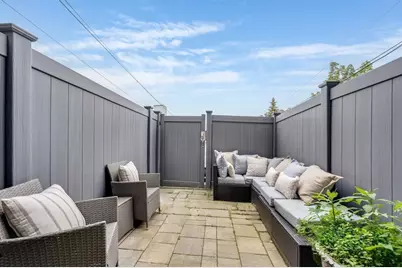 530 E Broadway #1, Boston, MA 02127 - Photo 14