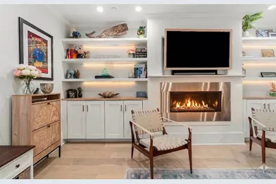 530 E Broadway #1, Boston, MA 02127 - Photo 2