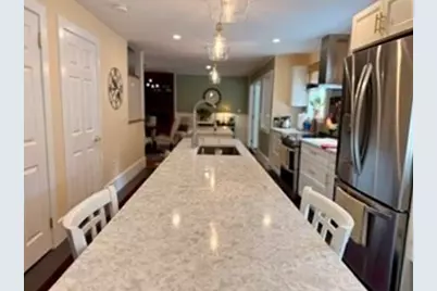 270 Gardner St, New Bedford, MA 02740 - Photo 12