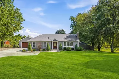 263 College Hwy, Southampton, MA 01073 - Photo 2