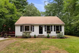 597 Liberty St, Rockland, MA 02370 - Photo 2