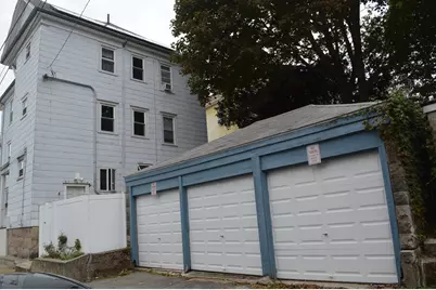 543 Coggeshall St, New Bedford, MA 02746 - Photo 4