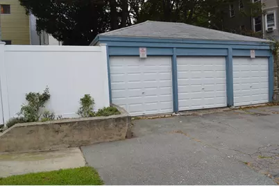 543 Coggeshall St, New Bedford, MA 02746 - Photo 2