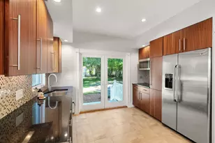 354 Hunnewell St, Needham, MA 02494 - Photo 6
