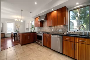 354 Hunnewell St, Needham, MA 02494 - Photo 8