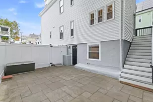 323 Bainbridge St, Malden, MA 02148 - Photo 32