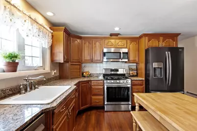 160 Jackson St, Methuen, MA 01844 - Photo 4