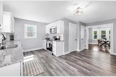 62 Talcott Ave, West Springfield, MA 01089 - Photo 12