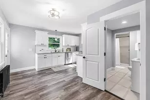 62 Talcott Ave, West Springfield, MA 01089 - Photo 10