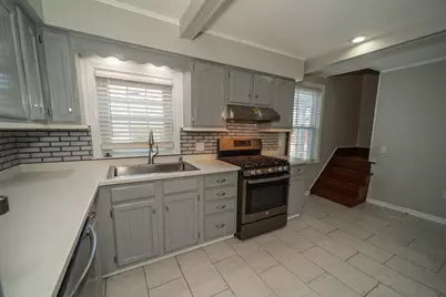 1014 Tacoma St, New Bedford, MA 02745 - Photo 6