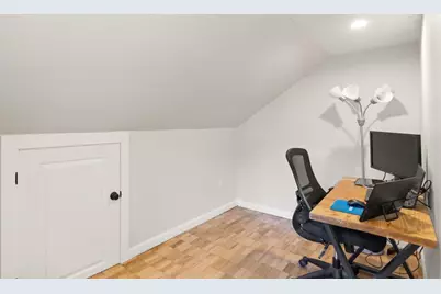 17 Cogswell Ave, Beverly, MA 01915 - Photo 24