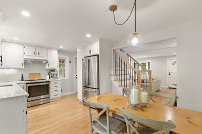 17 Cogswell Ave, Beverly, MA 01915 - Photo 6