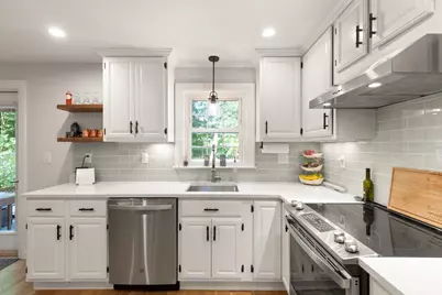 17 Cogswell Ave, Beverly, MA 01915 - Photo 12