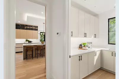 470 Quinobequin, Newton, MA 02468 - Photo 8