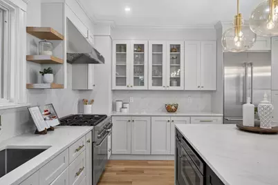 114 Malvern St, Melrose, MA 02176 - Photo 14
