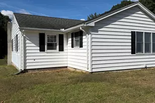 16 Bluemer Rd, Southampton, MA 01073 - Photo 6