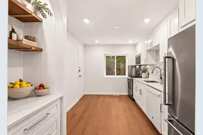 47 Bayberry Dr #2, Sharon, MA 02067 - Photo 2