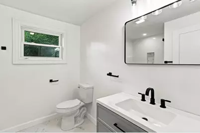 11 Wilson St, Hopkinton, MA 01748 - Photo 8