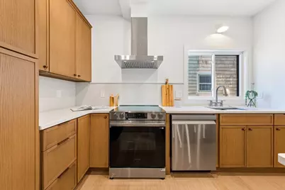 22 Olney #22, Watertown, MA 02472 - Photo 8