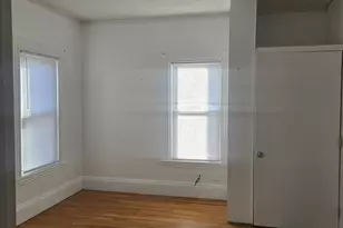 4 Harris Ave, Everett, MA 02149 - Photo 8