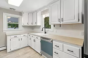 18 Murphy Rd, Barnstable, MA 02601 - Photo 12