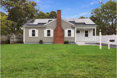18 Murphy Rd, Barnstable, MA 02601 - Photo 2