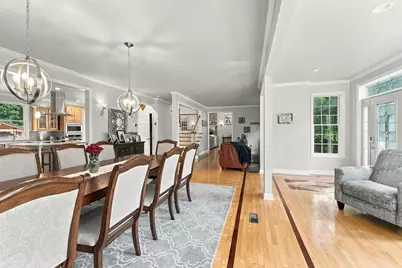 22 Division St, Seekonk, MA 02771 - Photo 6