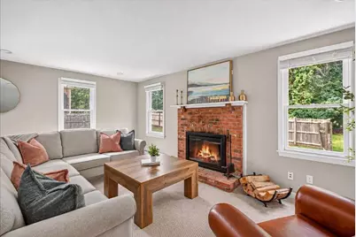 8 Craig St #8, Plymouth, MA 02360 - Photo 6