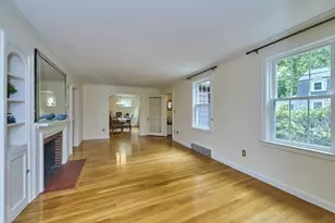 45 Bonair St, Boston, MA 02132 - Photo 8