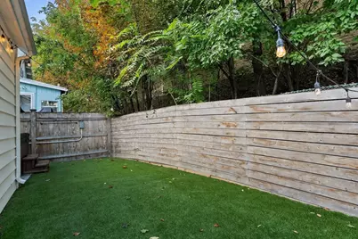 197 Brookside Pkwy, Medford, MA 02155 - Photo 34